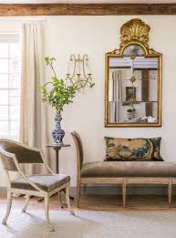Explore quality vintage decor pictures, illustrations from top photographers. Tips On Decorating With Antiques How To Style Vintage Pieces