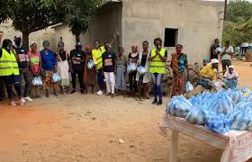 Geographical and historical treatment of angola, including maps and statistics as well as a survey of its people, economy, and government. Unaids Helps Response To Food Insecurity During Covid 19 Outbreak In Angola Unaids
