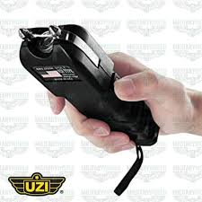 A taser (also spelled tazer) is an electroshock weapon used to incapacitate targets via shocks that temporarily impair the target's physical function to a level that allows them to be approached and handled in an unresisting and thus safe manner. Elektroschocker Taser Modell Tw 928 Typ Von 8 000 000 Volt Mit Led Taschenlampe