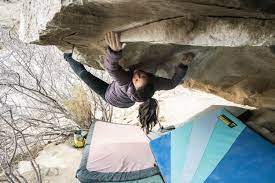 Here are ten tips from a trio of bouldering experts, including gb boulderer and red bull athlete shauna coxsey. How To Read A Boulder Problem