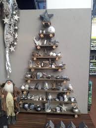 Cara membuat bingkai foto dari ranting pohon. 15 Alternatif Dekorasi Pohon Natal Yang Mudah Dibuat Dan Murah Bukareview