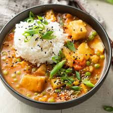 vegan anese curry with fried tofu