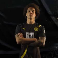 Borussia dortmund hat drei neue trikots präsentiert: Bvb Trikots 2020 21 Borussia Dortmund Auswarts Im Graffiti Look Bvb 09