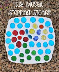 diy stepping stones mosaic art projects
