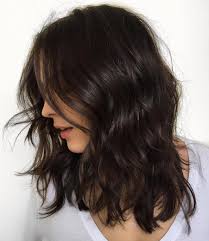In this cut, make sure you tell your hairdresser to make the ends as edgy as possible and they must be levelled. 50 Haircuts For Thick Wavy Hair To Shape And Alleviate Your Beautiful Mane