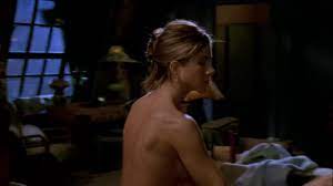 production - Was Jennifer Aniston really naked in front of the Friends  audience? - Movies & TV Stack Exchange