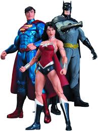 But hold off on the celebration, fellow fangrrls. Amazon Com Batman Superman Wonder Woman Dc Collectibles The New 52 Trinity War Action Figure Box Set 1 Free Official Dc Trading Card Bundle 314068 Toys Games