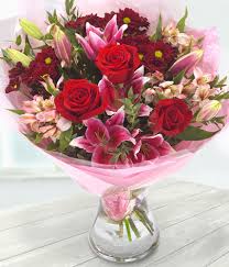 You are sure to find the perfect romantic flower bouquet to send with from you flowers romance flower arrangements overflowing with roses, lilies and tulips. Beautiful Love Flowers Romantic Bouquet