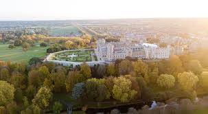 Windsor castle is a royal residence at windsor in the english county of berkshire. Windsor Castle England Der Offizielle Hauptwohnsitz Der Britischen Monarchin