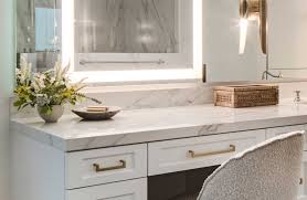 best lighting for a makeup vanity the