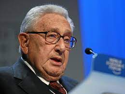 Henry Kissinger: «La Russia ha perso, ma ora si deve evitare l'escalation nucleare»- Corriere.it