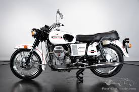 moto moto guzzi v7 1971 a vendre