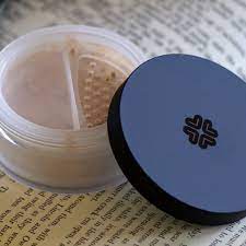 lily lolo mineral foundation