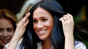 Meghan markle revealed in 2011 that she uses brazilian blowouts to keep her hair straight. Meghan Markle Is Completely Unrecognizable With Her Natural Hair