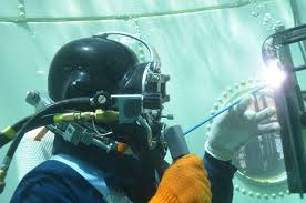 The salary of the commercial diving /underwater welder is often determined by 4 distinct factors: Is Under Water Welding Dangerous Westermans Blog