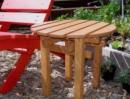 Round Top Pine Wood Outdoor Side Table