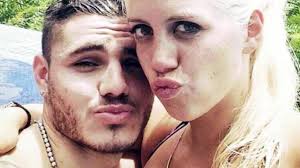 If they move over here in january, she's going to ruffle a lot of feathers with fans and fellow wags. icardi says nara first got with him on a holiday with her, ex lopez, and their three children, valentino, 9, constantino, 8, and benedicto, 6, in 2013. Wanda Nara Y Un Apasionado Posteo Junto A Mauro Icardi Sin Amor No Hay Nada Eltrece