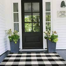 breezisisan black white outdoor porch