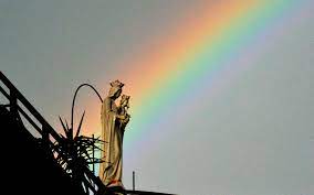 el arco iris símbolo cristiano del