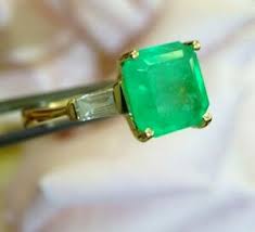 Details About Glowing Neon Green Colombian Emerald And Baguette Diamond 18k Gold Ring Size 4
