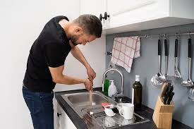 how to unclog a kitchen sink drain in 3