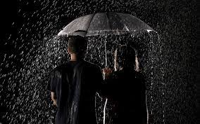 Wallpaper Couple Standing In Rain With ...