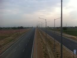 Check expressway condition adjust speed to match other vehicles and make sure vehicle ahead of you has enough distance to eliminate probs start looking for a gap in traffic that you. Agra Lucknow Expressway Wikipedia