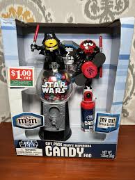 candy fan gift set features
