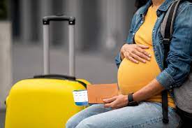 can pregnant women travel in flight