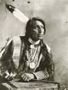 Sioux’lu Kızılderili ile ilgili görsel sonucu