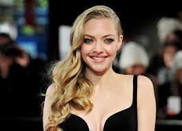 amanda seyfried and how much younger