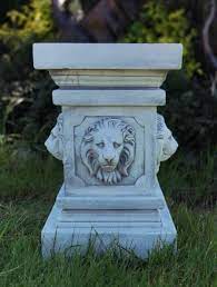 casa padrino baroque pedestal lion