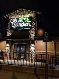 Hours may change under current circumstances Olive Garden Italian Restaurant Meal Takeaway 100 Paddy Creek Cir Rochester Ny 14615 Usa
