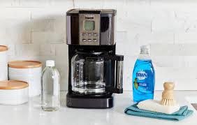 how to clean a coffee maker for a