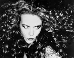 1106581 face, drawing, black, women, monochrome, model, portrait, looking  away, long hair, photography, actress, curly hair, hair, supermodel, Nicole  Kidman, beauty, hairstyle, sketch, black and white, monochrome photography,  photo shoot, brown hair -