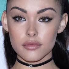 madison beer makeup beige eyeshadow