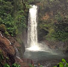 la paz waterfall gardens poas volcano