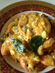 Udang dibersihkan , celop dalam telur dan salut dengan tepung jagung dan sedikit goreng, tos dan ketepikan 2. 8 Udang Ideas Seafood Recipes Cooking Recipes Asian Cooking