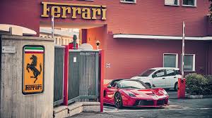 Architect marco visconti brought futuristic architecture to the new restaurant of ferrari, italy's most important sports car company. Laferrari Aperta 2018 Review Car Magazine