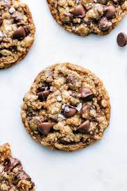 oatmeal chocolate chip cookies chewy