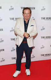marty morrissey steps out on red carpet