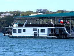houseboat als on lake travis in