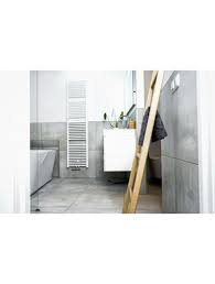 Ikea handtücher, duschtücher, badetücher, badelaken und waschlappen aus reiner baumwolle sind herrlich flauschig und saugfähig. Badezimmerleiter Aus Eichenholz