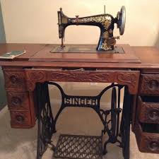 The first thing to check out while trying to buy singer sewing machines sale is the stitch option, which decides on the basic output of your machine. Singer Sewing Machine Table Antique