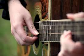 play clical guitar without nails