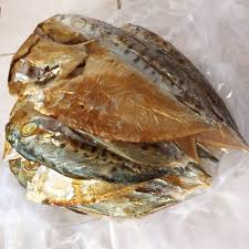 10 iris ikan pe yang udah di asapin beli ja banyak yang jual 50 grm. Resep Ikan Semar Kuah Santan Remas Nu