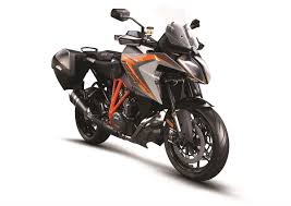 So although it looks a rival to bmw's s1000xr and. Ktm 1290 Super Duke Gt My 2016 2018 Suspension Upgrade Ktm Press Center