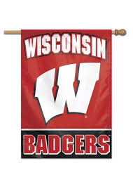 wisconsin badgers flag party on