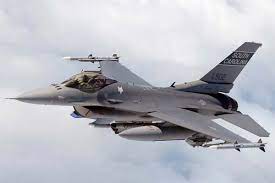 Известно, что истребитель исчез с экрана радара вечером 17 ноября. F 16 Fighting Falcon Avionesdecombate Org