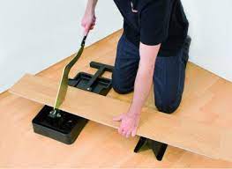 how to cut laminate flooring best